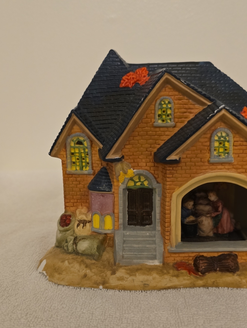 Vintage Fall Harvest Village House - Picture 4 of 17